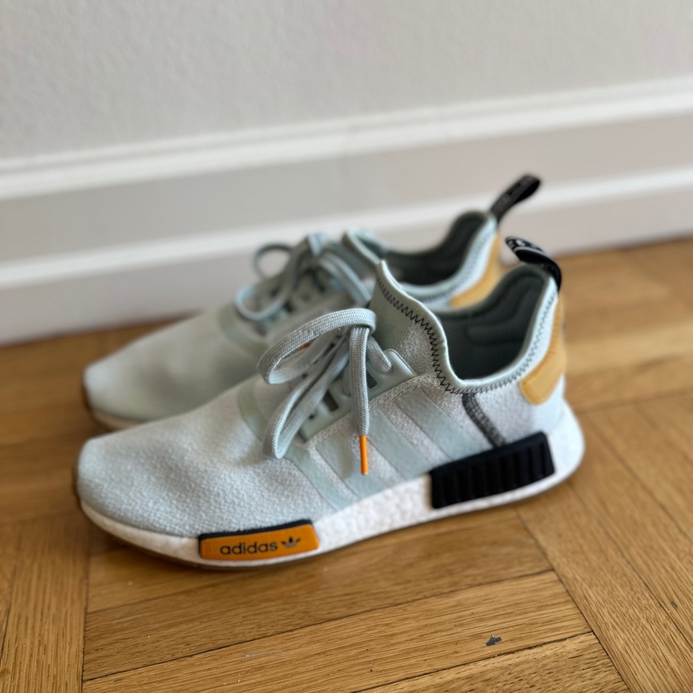 Adidas Women’s NMD_R1 'Vapour Green Gold'